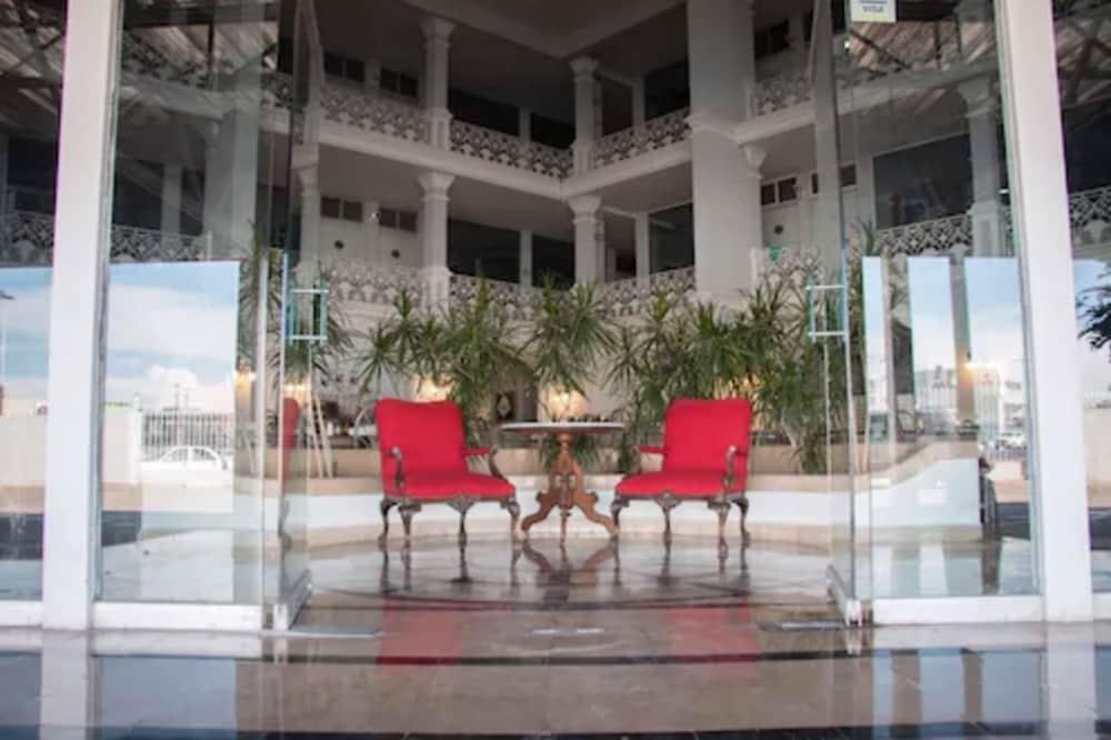 Paraiso Express Торреон Экстерьер фото